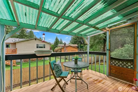 Exterior - 2631 170th St SE, Bothell, WA 98012 photo 3 of 9
