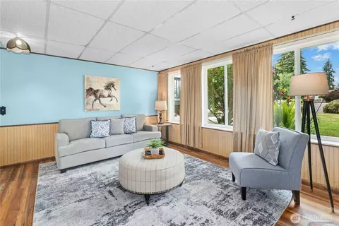 Living - 2631 170th St SE, Bothell, WA 98012 photo 5 of 5
