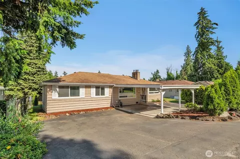 20010 8th Ave S, Des Moines, WA 98198