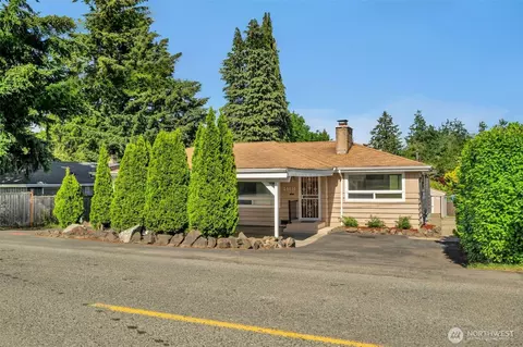 20010 8th Ave S, Des Moines, WA 98198