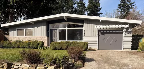 1821 NE 175th St, Seattle, WA 98166