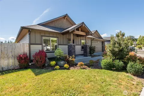 390 Broadmoor St, Sequim, WA 98382