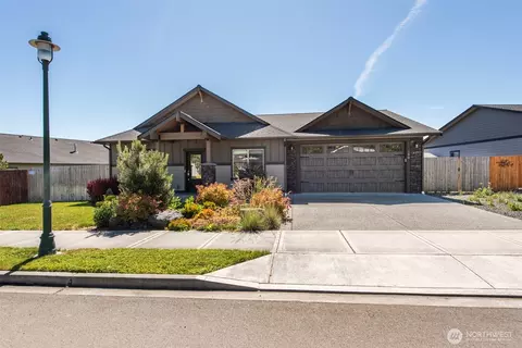 390 Broadmoor St, Sequim, WA 98382