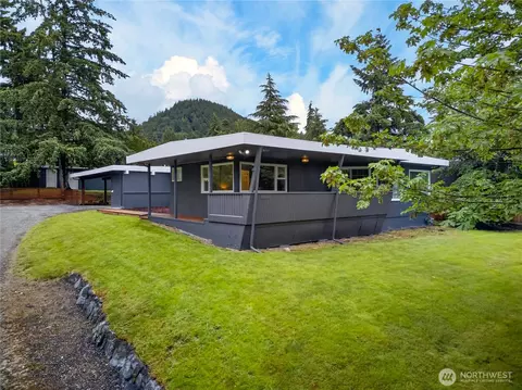 16907 Blodgett Rd, Mount Vernon, WA 98274
