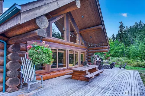 1154 Monroe Rd, Port Angeles, WA 98362