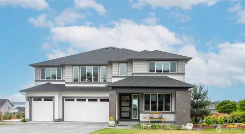 8465 Camas Dr, Blaine, WA 98230