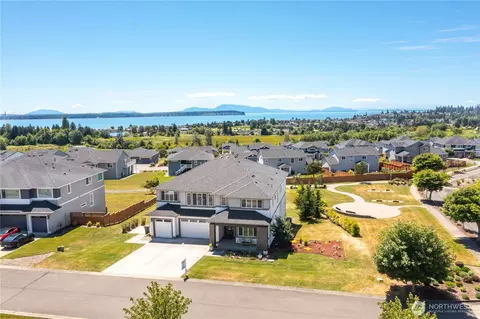 8465 Camas Dr, Blaine, WA 98230