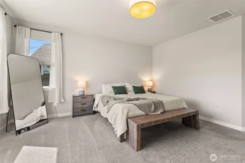 Bedroom - 3489 Division St, Enumclaw, WA 98022 photo 1 of 5