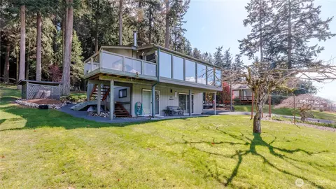 Exterior - 177 Blakely Dr, Blakely Island, WA 98222 photo 2 of 7
