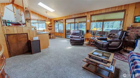 Living - 177 Blakely Dr, Blakely Island, WA 98222 photo 1 of 3