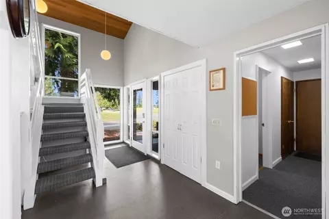Entry Way - 137 Fairway Dr, Sequim, WA 98382 photo 3 of 5