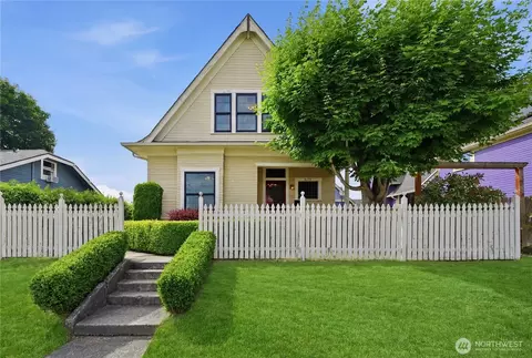 2415 F St, Bellingham, WA 98225