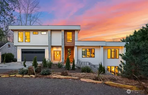 3806 95th Ave NE, Yarrow Point, WA 98004