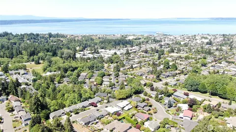 1254 8th Ave S, Edmonds, WA 98020
