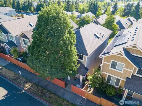 View/Area - 24112 40th Ave SE, Bothell, WA 98021 photo 2 of 3