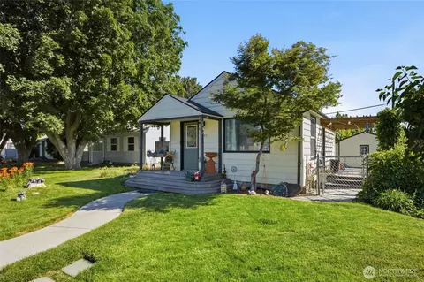 346 7th Ave SW, Ephrata, WA 98823