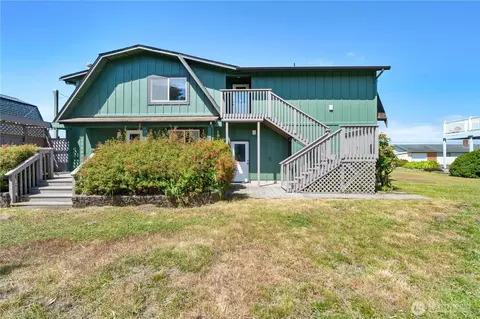 21 Mccullough Rd, Copalis Beach, WA 98535