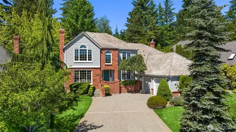 15046 SE 65th St, Bellevue, WA 98006