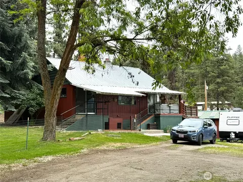 54 N Klondike Rd, Republic, WA 99166