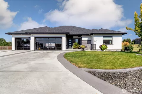 Exterior - 342 Roxy Ln, Walla Walla, WA 99362 photo 4 of 7