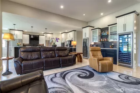 Living - 342 Roxy Ln, Walla Walla, WA 99362 photo 3 of 3