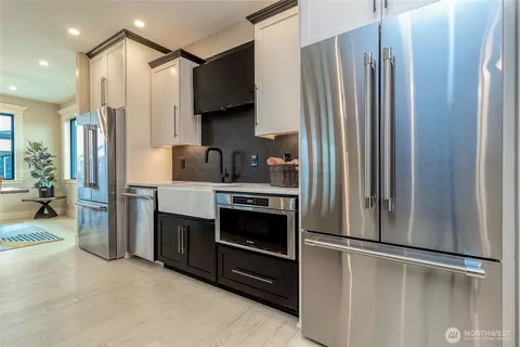 Kitchen - 342 Roxy Ln, Walla Walla, WA 99362 photo 5 of 5