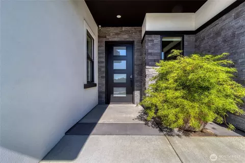 Entry Way - 342 Roxy Ln, Walla Walla, WA 99362 photo 3 of 3