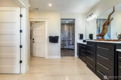 Entry Way - 342 Roxy Ln, Walla Walla, WA 99362 photo 1 of 3
