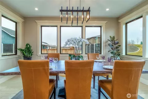 Dining - 342 Roxy Ln, Walla Walla, WA 99362 photo 2 of 2