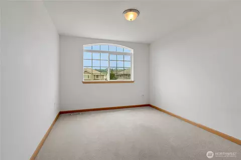 Bedroom - 1522 Daffodil Ave NE, Orting, WA 98360 photo 5 of 5
