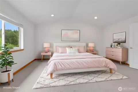 Bedroom - 1522 Daffodil Ave NE, Orting, WA 98360 photo 1 of 5
