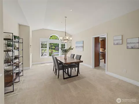 Dining - 2635 Perry Ct, Enumclaw, WA 98022 photo 2 of 4
