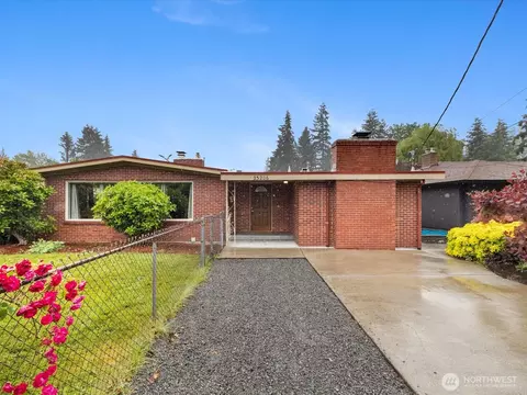 23206 84th Ave W, Edmonds, WA 98026