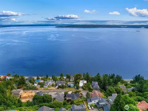 2832 SW 171st St, Burien, WA 98166