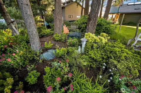 Exterior - 115 Donahue Ln, Eastsound, WA 98245 photo 11 of 17