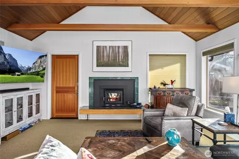 Living - 115 Donahue Ln, Eastsound, WA 98245 photo 1 of 4