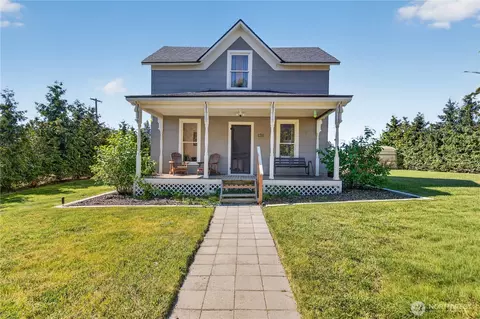 126 W Ash St, Waterville, WA 98858