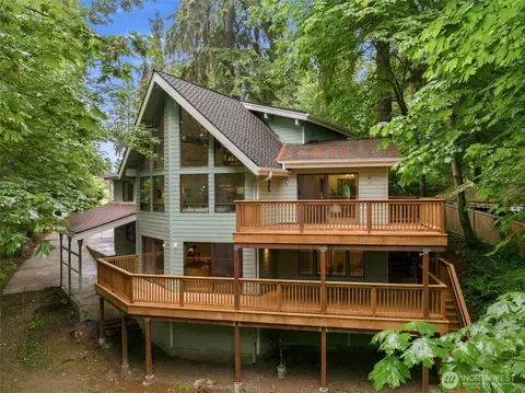 23006 35th Ave W, Brier, WA 98036
