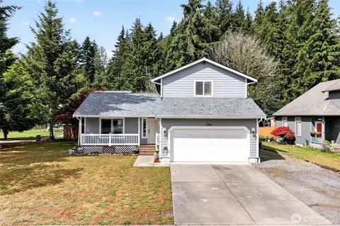 700 Kelsey Ln E, Eatonville, WA 98328