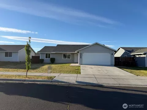 1316 W Electra St, Moses Lake, WA 98837