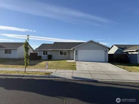 1316 W Electra St, Moses Lake, WA 98837