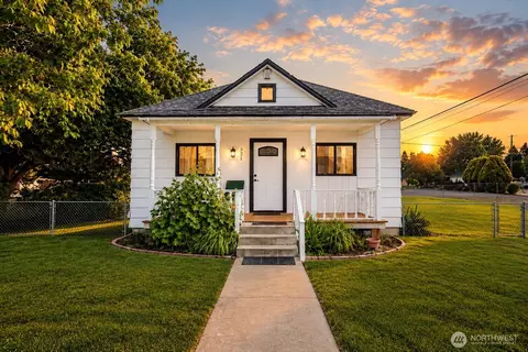 321 Main St, Wilson Creek, WA 98860