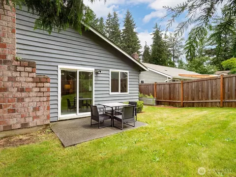 Exterior - 14222 61st Ave SE, Everett, WA 98208 photo 6 of 8