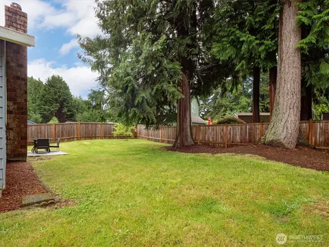 Exterior - 14222 61st Ave SE, Everett, WA 98208 photo 8 of 8