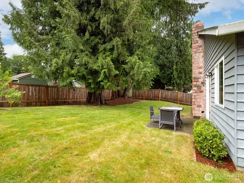 Exterior - 14222 61st Ave SE, Everett, WA 98208 photo 4 of 8