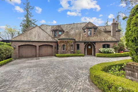 4725 W Mercer Way, Mercer Island, WA 98040