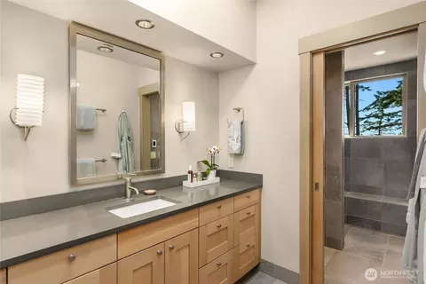 Bath - 4065 E Sequim Bay Rd #14, Sequim, WA 98382 photo 1 of 5