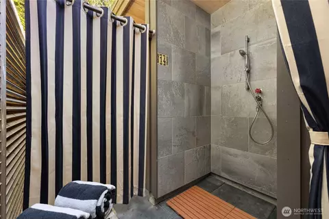 Bath - 4065 E Sequim Bay Rd #14, Sequim, WA 98382 photo 4 of 5