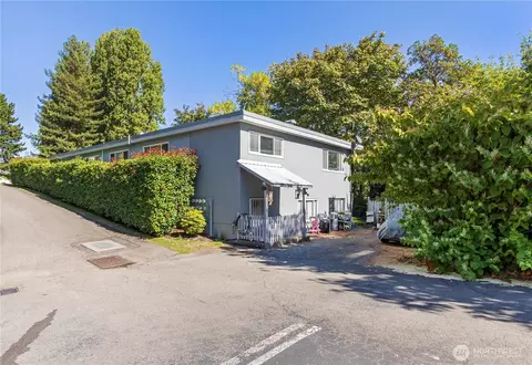 2109 W Raye St, Seattle, WA 98199