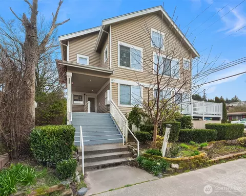 3056 60th Ave SW, Seattle, WA 98116